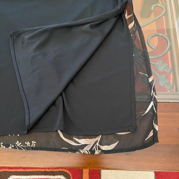 JR Bentley Women’s Floral Maxi Skirt slits size 14 NWOT - Picture 11 of 14